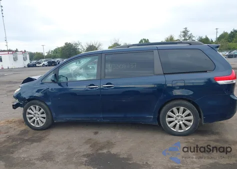 2011 Toyota Sienna Xle z USA, uszkodzony, nr VIN 5TDDK3DC1BS019352